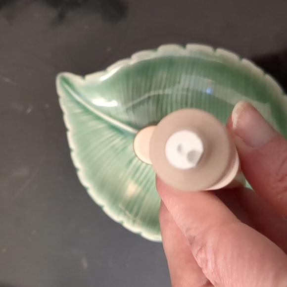 Refining Lip Scrub - Picture 3 of 3